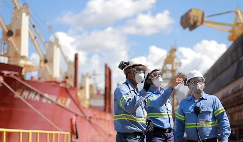 a group of people wearing safety goggles and helmets a group of people wearing safety goggles and helmets