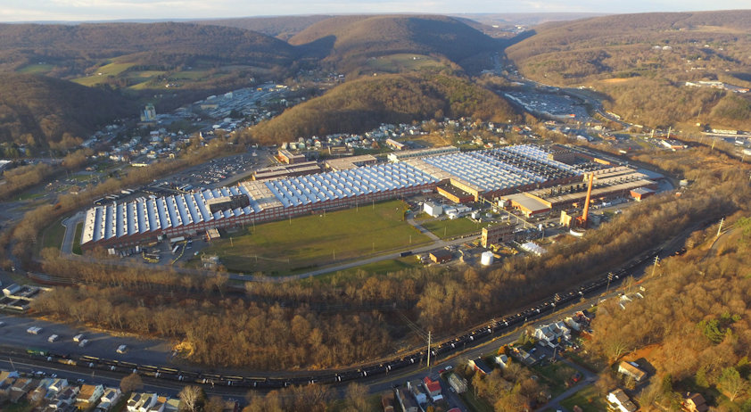 Aerial view of Hydro's Cressona plant Aerial view of Hydro's Cressona plant